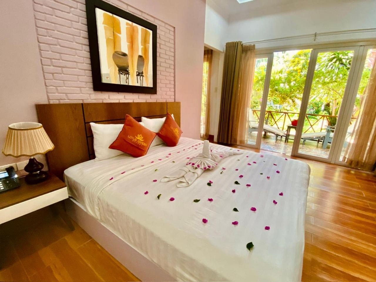 Lotus Garden Muine Resort & Spa Mui Ne Bagian luar foto